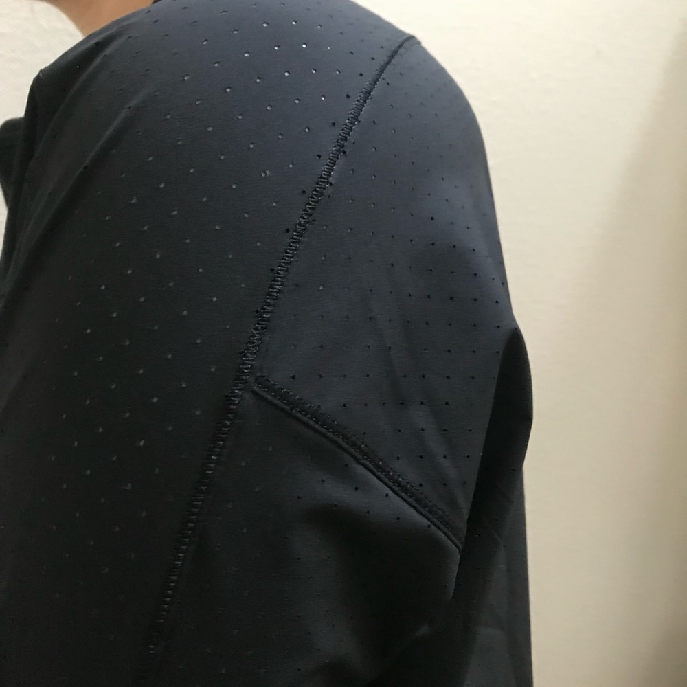 Lululemon Final Lap Jacket - Picture 5 of 6
